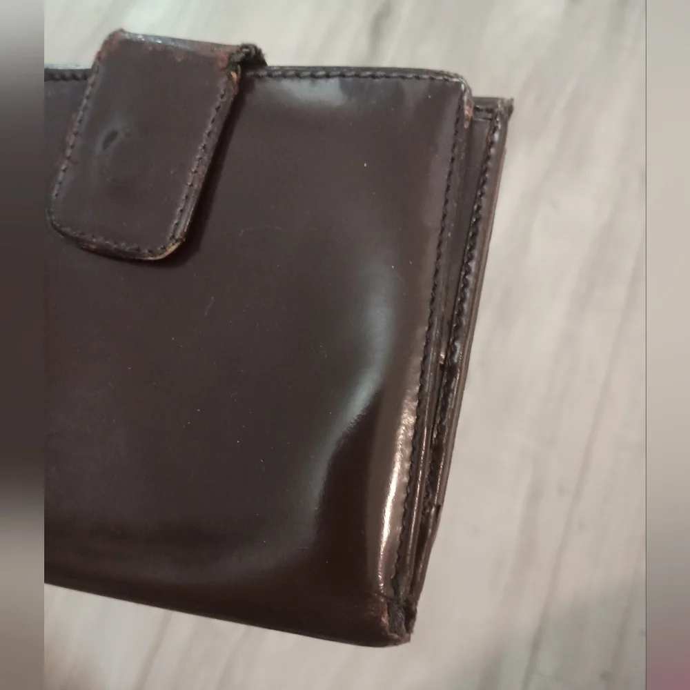 Authentic GUCCI Logo  leather bag bifold wallet-RARE - Picture 3 of 14
